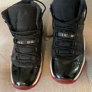 Jordan 11’s 7y